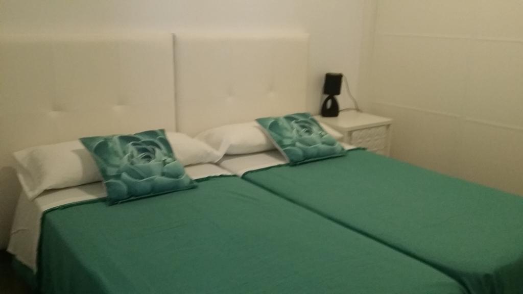 Apartamentos Ilíberis Granada Habitación foto